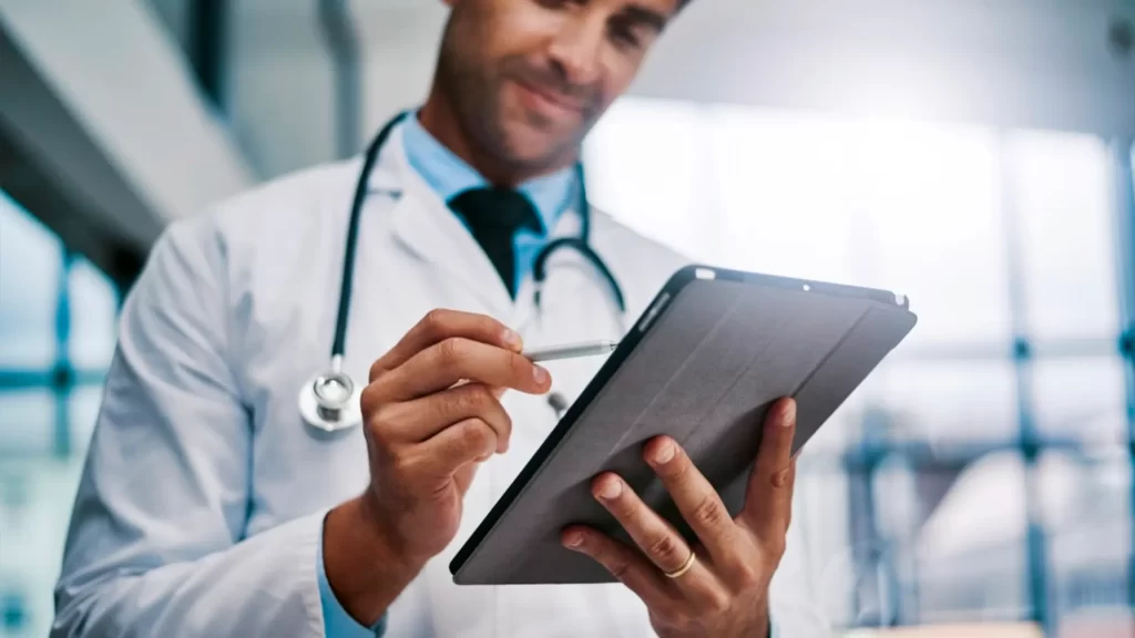 Digitalização de Prontuários Médicos: Por Que Clínicas e Hospitais Estão Aderindo 