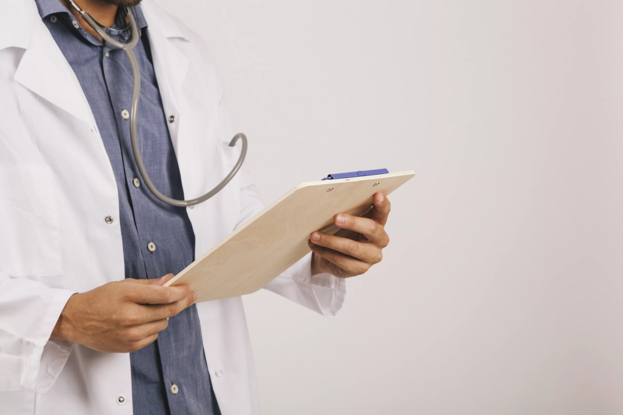 Gestão de prontuários médicos: desafios e boas práticas para clínicas